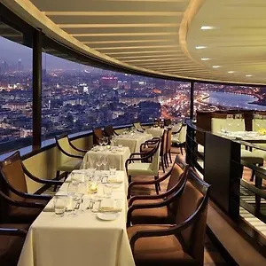 Hyatt Regency Deira 5* Dubai